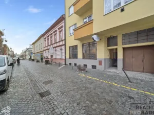 Pronájem obchodního prostoru, Pardubice, Smilova, 65 m2