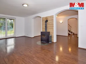 Pronájem rodinného domu, Velké Březno, Tovární, 233 m2