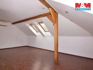 Pronájem rodinného domu, Velké Březno, Tovární, 233 m2
