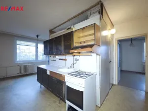 Prodej bytu 3+1, Třebíč - Nové Dvory, Obránců míru, 71 m2