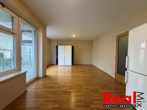 Pronájem bytu 1+kk, Brno - Královo Pole, Božetěchova, 42 m2