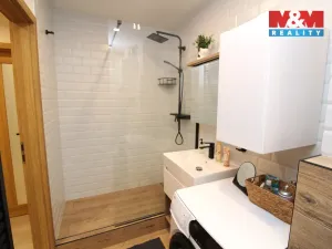 Pronájem bytu 2+1, Měšice, Revoluční, 42 m2