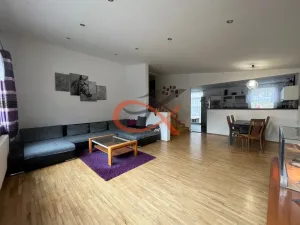 Prodej rodinného domu, Vlčková, 237 m2