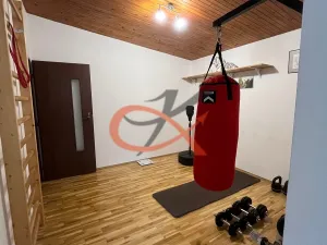 Prodej rodinného domu, Vlčková, 237 m2