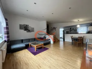 Prodej rodinného domu, Vlčková, 237 m2