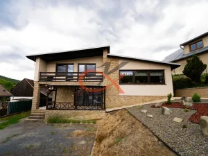 Prodej rodinného domu, Vlčková, 237 m2
