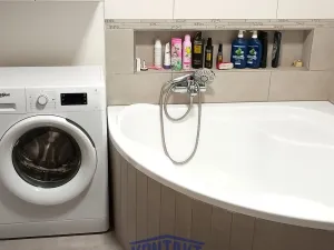 Prodej bytu 3+kk, České Budějovice, Husova tř., 77 m2