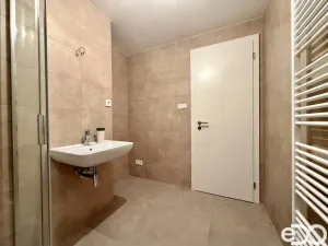 Pronájem bytu 1+kk, Praha, Vyletalova, 33 m2