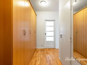 Pronájem bytu 2+kk, Praha - Kobylisy, Šiškova, 46 m2