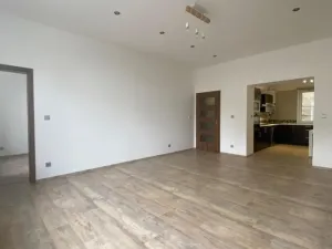 Pronájem bytu 2+1, Opava - Předměstí, Komenského, 69 m2