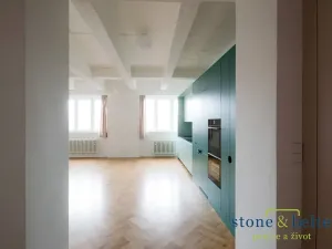 Pronájem bytu 2+kk, Praha - Podolí, Podolská, 73 m2