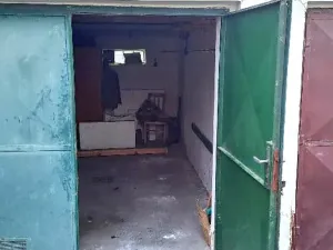 Prodej garáže, Praha - Dejvice, Pražákovská, 16 m2