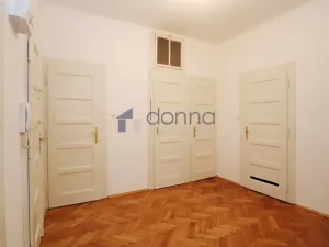 Pronájem bytu 2+1, Praha, Blanická, 85 m2