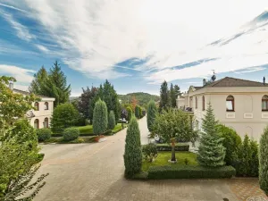 Pronájem vily, Praha - Nebušice, Nebušická, 255 m2