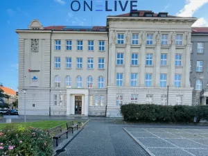Pronájem kanceláře, Plzeň, náměstí T. G. Masaryka, 365 m2