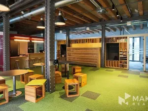 Pronájem kanceláře, Praha - Holešovice, V háji, 330 m2