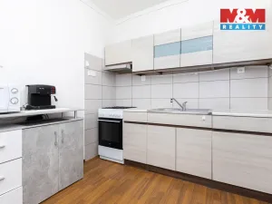 Prodej bytu 3+1, Pardubice - Studánka, Na Drážce, 82 m2