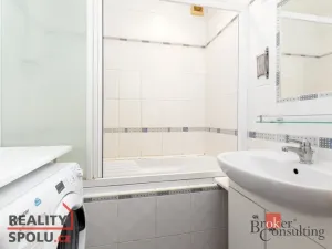 Pronájem bytu 2+kk, Ostrava - Poruba, Slavíkova, 51 m2