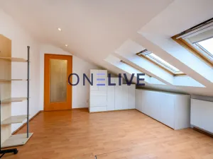 Pronájem bytu 3+1, Praha - Holešovice, 89 m2