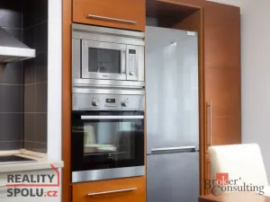 Prodej bytu 2+1, Opava - Předměstí, Vyhlídalova, 64 m2