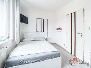 Prodej rodinného domu, Nové Hrady, Zahradní čtvrť, 214 m2