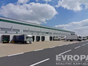Pronájem skladu, Úžice, 5667 m2