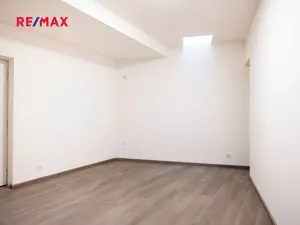 Pronájem bytu 2+1, Kladno, Dr. Vrbenského, 67 m2