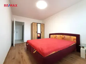 Pronájem bytu 3+kk, Praha - Podolí, Pujmanové, 66 m2