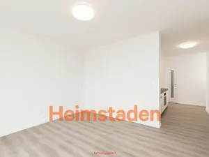Pronájem bytu 2+kk, Havířov - Město, nám. Republiky, 30 m2