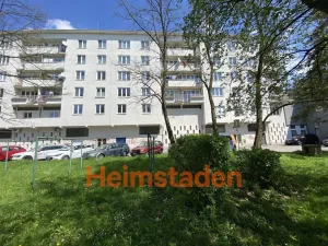 Pronájem bytu 2+kk, Havířov - Město, nám. Republiky, 30 m2