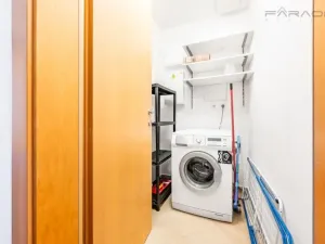 Pronájem bytu 2+kk, Praha - Holešovice, Jankovcova, 67 m2