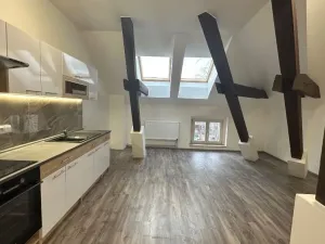 Pronájem bytu 2+kk, Cheb, Židovská, 64 m2