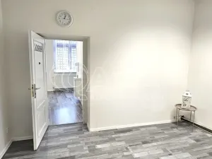 Pronájem obchodního prostoru, Králův Dvůr - Počaply, Plzeňská, 18 m2