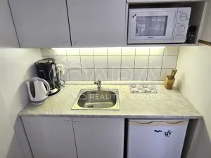 Pronájem obchodního prostoru, Králův Dvůr - Počaply, Plzeňská, 18 m2