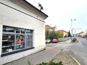 Pronájem obchodního prostoru, Králův Dvůr - Počaply, Plzeňská, 18 m2