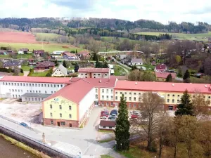 Pronájem skladu, Trutnov, Tovární, 2727 m2