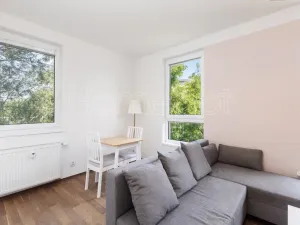 Pronájem bytu 2+kk, Praha, Bermanova, 51 m2