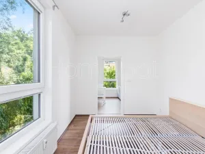 Pronájem bytu 2+kk, Praha, Bermanova, 51 m2