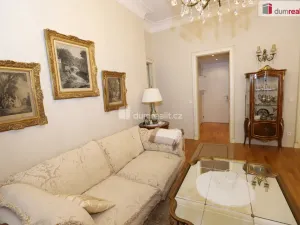 Prodej bytu 2+kk, Mariánské Lázně, Masarykova, 68 m2