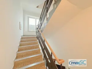 Prodej bytu 2+1, Sezemice, Spojovací, 58 m2