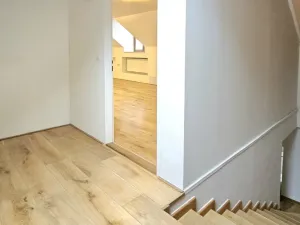Pronájem bytu 1+kk, Třebotov, Hlavní, 36 m2