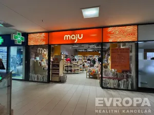 Pronájem obchodního prostoru, Hradec Králové - Pražské Předměstí, Dukelská třída, 87 m2