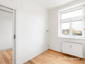 Pronájem bytu 3+kk, Praha - Smíchov, V lesíčku, 51 m2