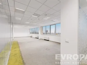 Pronájem kanceláře, Praha - Nusle, Doudlebská, 250 m2