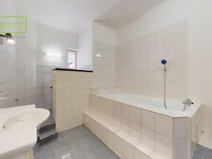 Prodej atypického bytu, Ústí nad Labem - Ústí nad Labem-centrum, Králova výšina, 104 m2