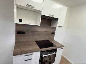 Pronájem bytu 2+kk, Kladno, Polská, 40 m2