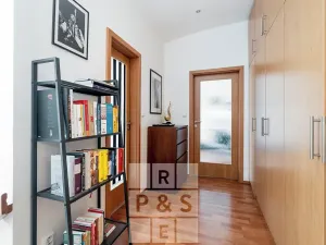 Prodej bytu 2+kk, Praha - Radlice, Na Farkáně III, 60 m2