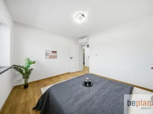 Pronájem bytu 2+kk, Zlatníky-Hodkovice, K Cihelně, 53 m2