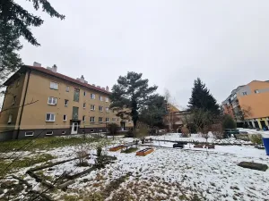 Prodej podílu bytu 3+1, Hostivice, Školská, 61 m2