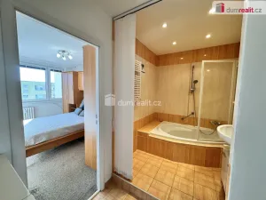 Pronájem bytu 3+1, Praha - Kobylisy, Chotovická, 70 m2